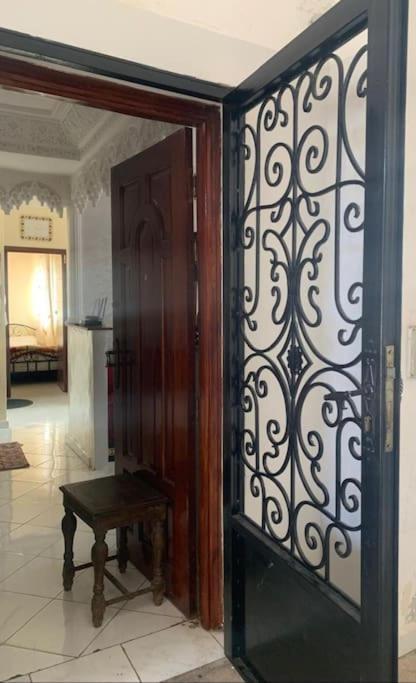 Adorable Apartamento A 8 Min Del Aeropuerto De Casablanca,Wifi Ultra Rapido Y Parking Gratis Derroua Kültér fotó