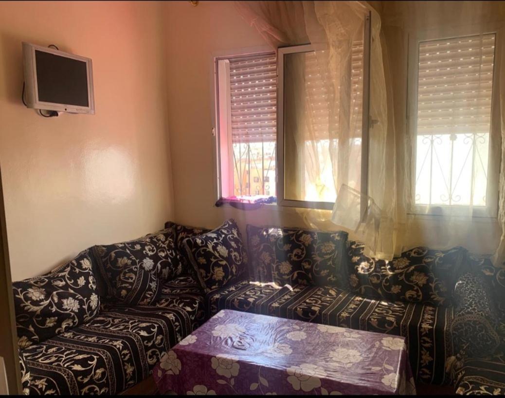 Adorable Apartamento A 8 Min Del Aeropuerto De Casablanca,Wifi Ultra Rapido Y Parking Gratis Derroua Kültér fotó