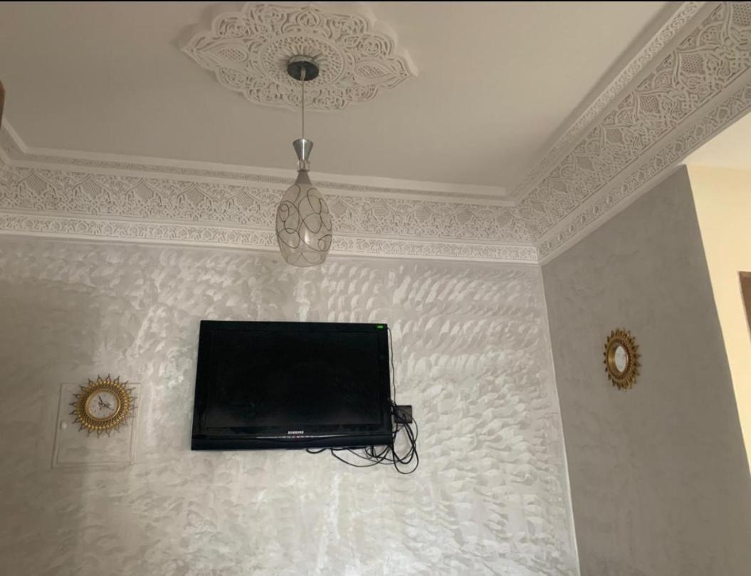 Adorable Apartamento A 8 Min Del Aeropuerto De Casablanca,Wifi Ultra Rapido Y Parking Gratis Derroua Kültér fotó